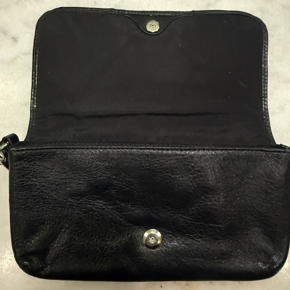 Coach Wristlet - Picture 4 of 4
